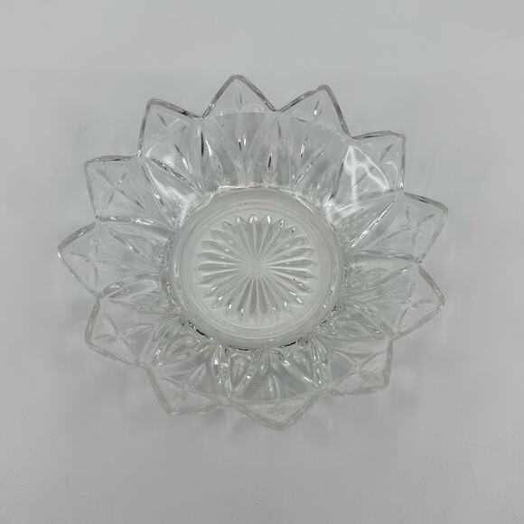 MCM Federal Petal Glass Dish and Anchor Hocking Star of David Olive/Gravy Bowl - Picture 7 of 8